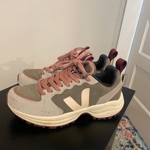 Veja Sneakers